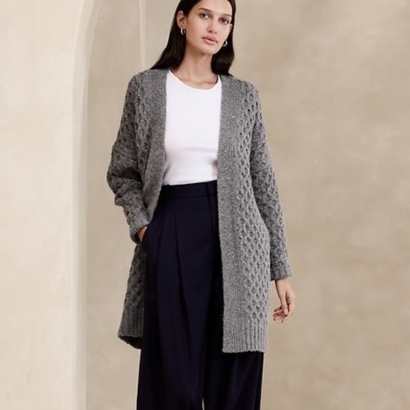 Banana Republic Sweaters - Banana Republic Bariloche Honeycomb Cardigan Heathered Grey XS *As-Is*